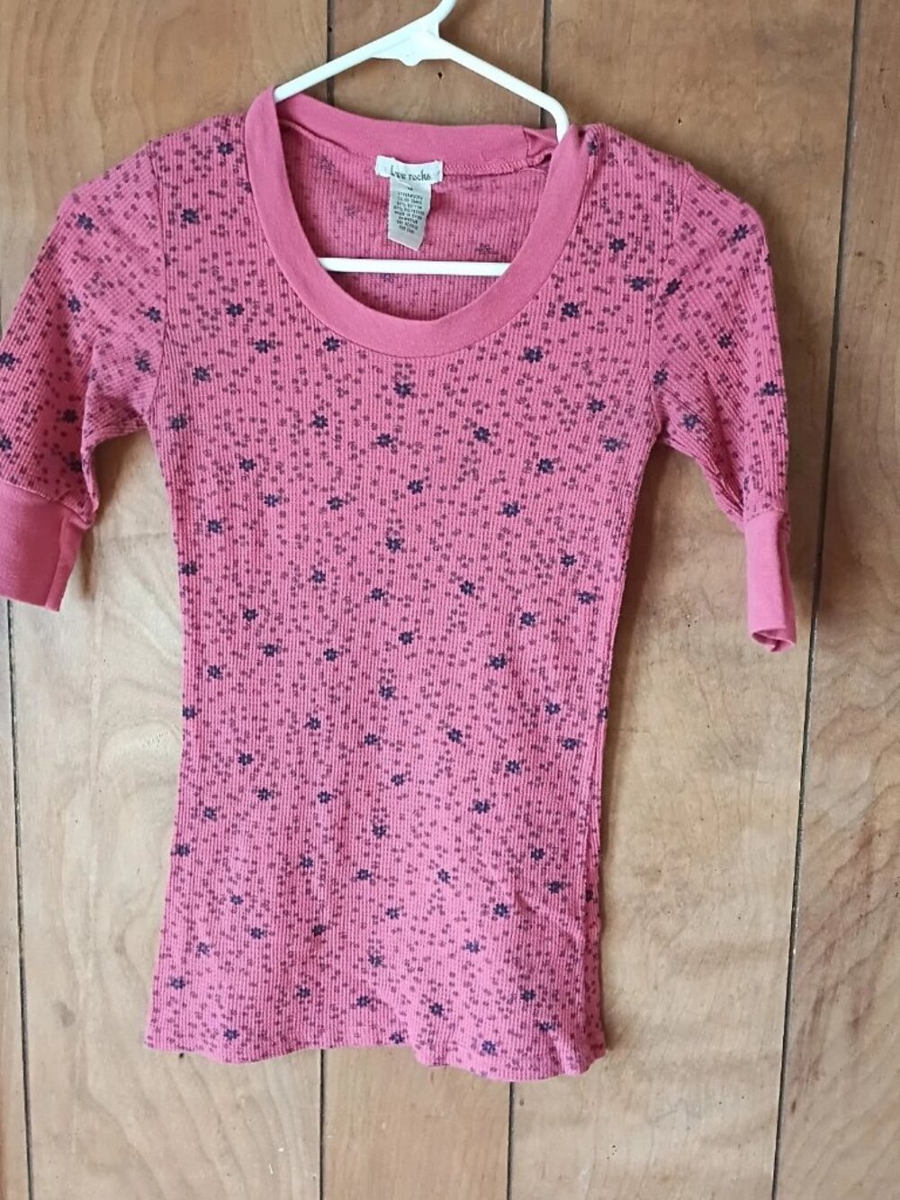 Love Rocks Pink Floral Top Size M Cotton Polyester 3/4 Sleeve Casual Stretch